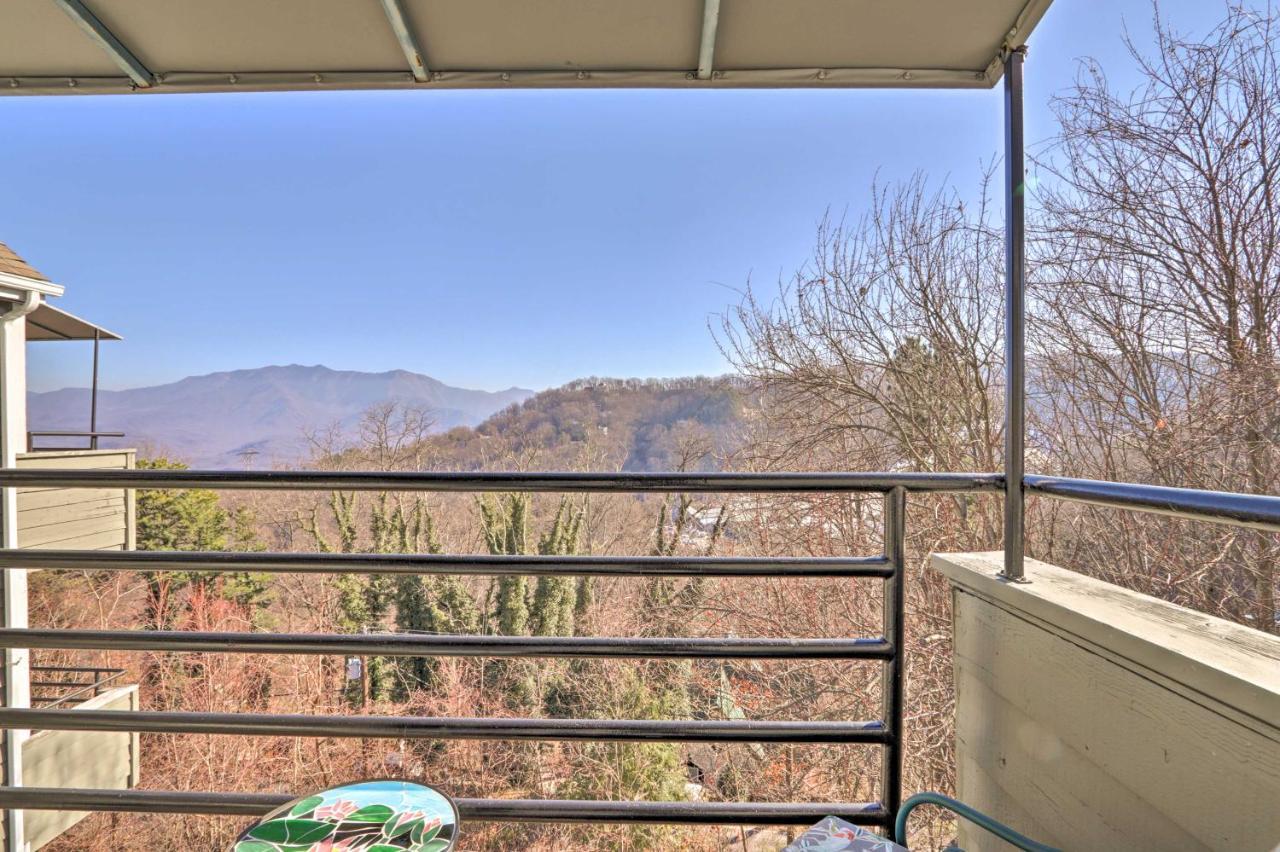 Unique Smokies Ski Shack With Mountain-Top View Gatlinburg Ngoại thất bức ảnh