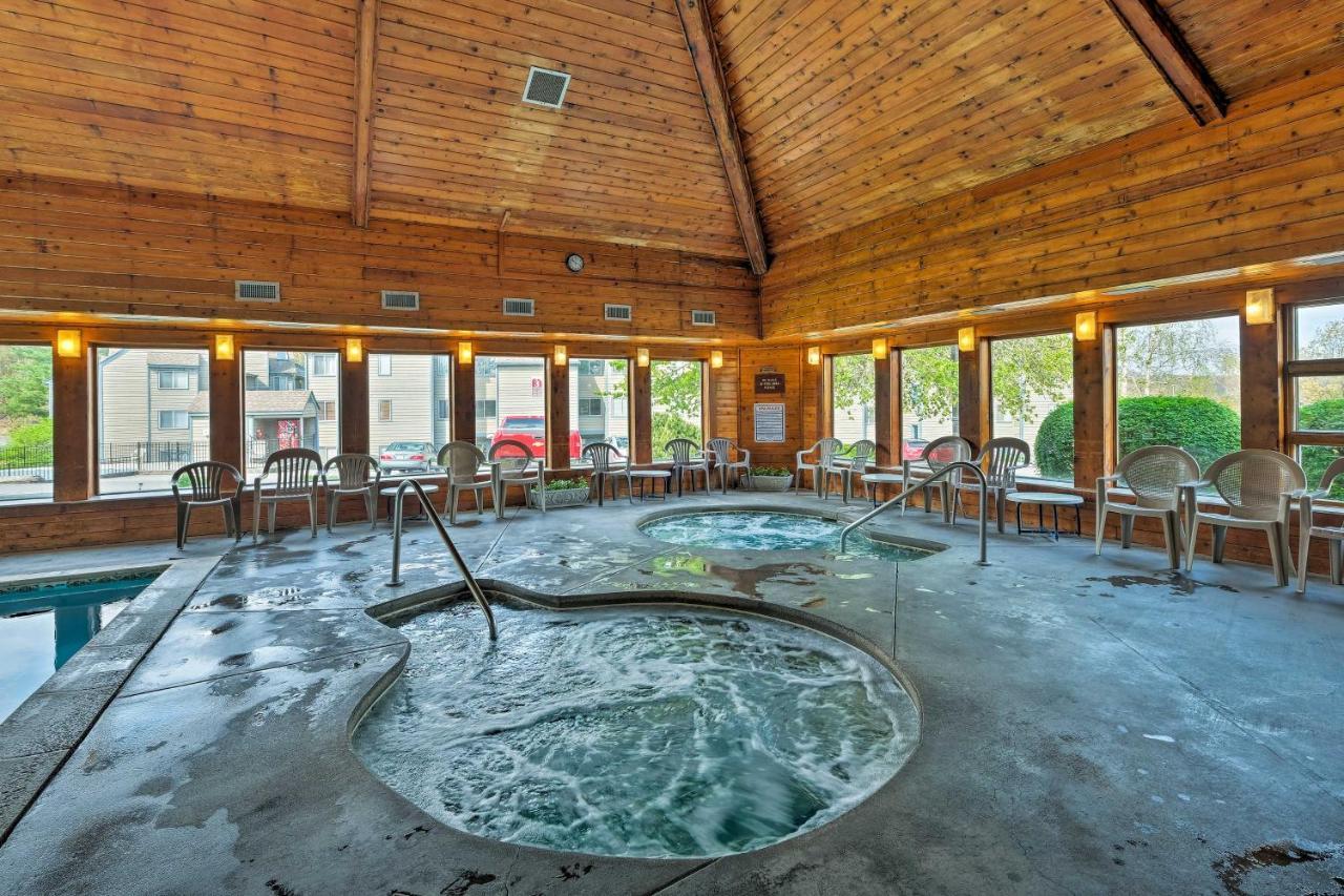 Unique Smokies Ski Shack With Mountain-Top View Gatlinburg Ngoại thất bức ảnh